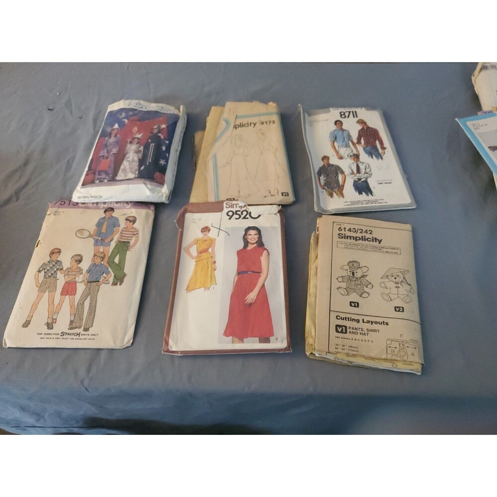75 + Vtg SEWING PATTERNS MCCALL’S SIMPLICITY BUTTERICK VOGUE NEW LOOK SEE & SEW - Picture 13 of 14